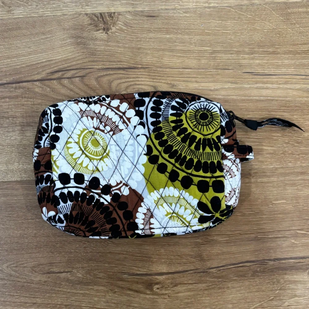 Vera Bradley Cocoa Moss Quilted Fabric Cosmetic Pouch
